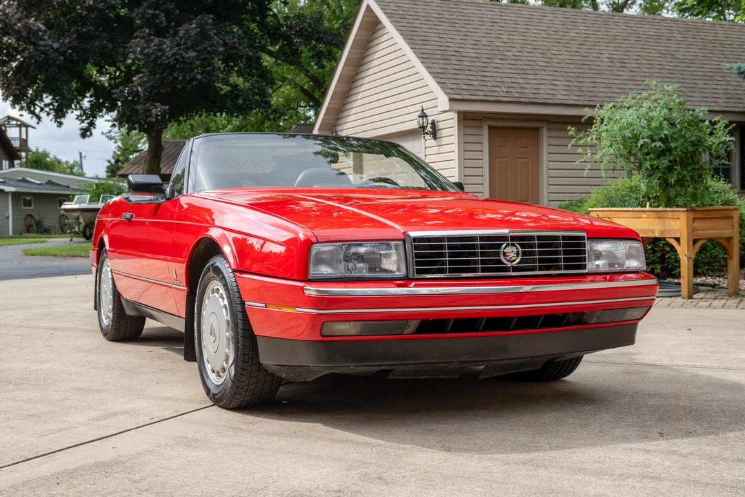 1992 Cadillac Allante - Image 9 of 31