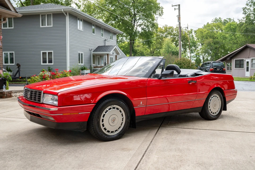 1992 Cadillac Allante - Image 2 of 31