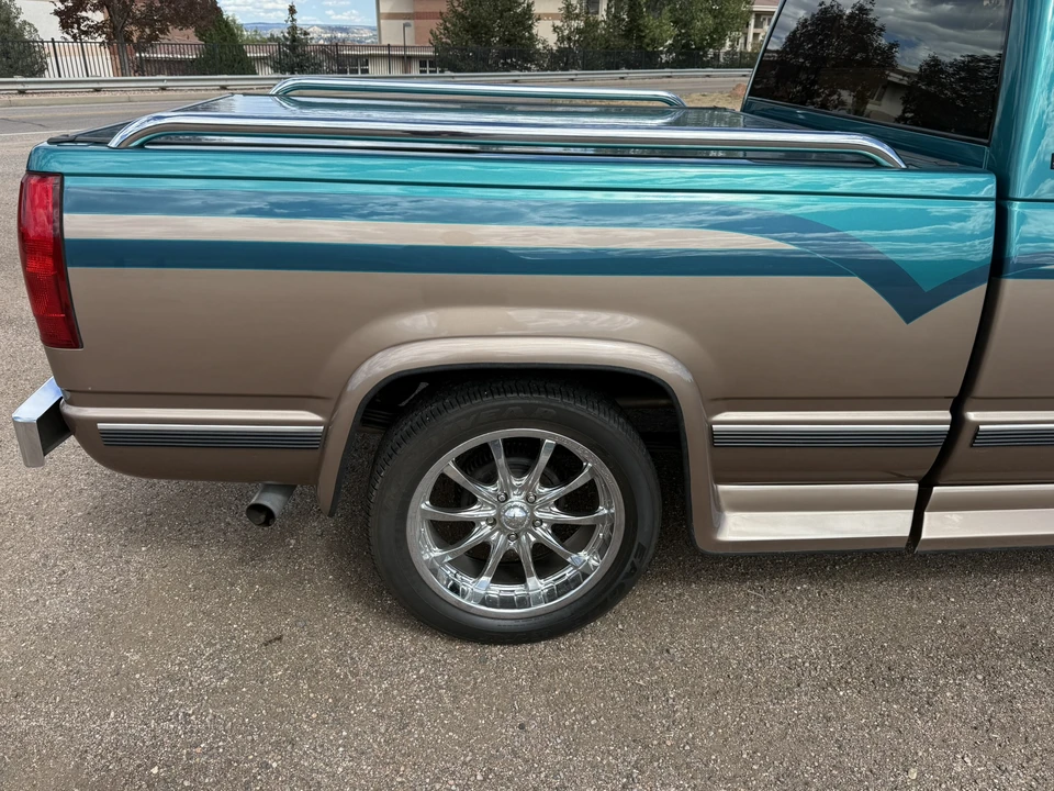1993 GMC Sierra 1st Gen - Image 20 of 31