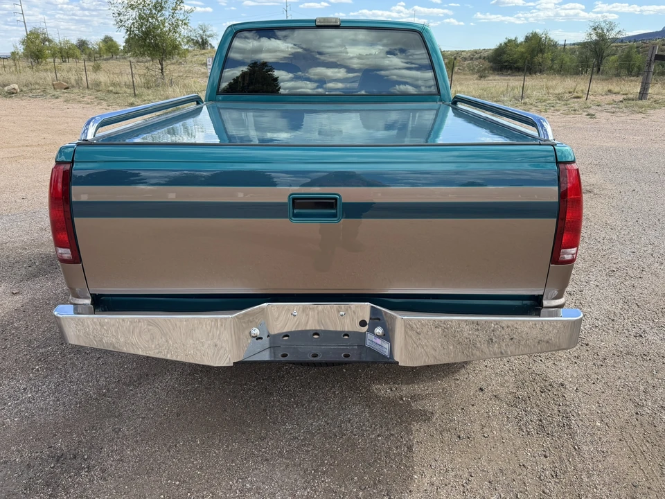 1993 GMC Sierra 1st Gen - Image 18 of 31