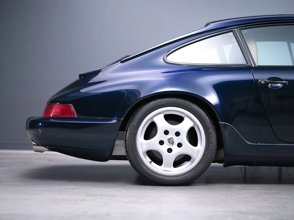 1993 Porsche 964 Carrera 4 - Image 21 of 31