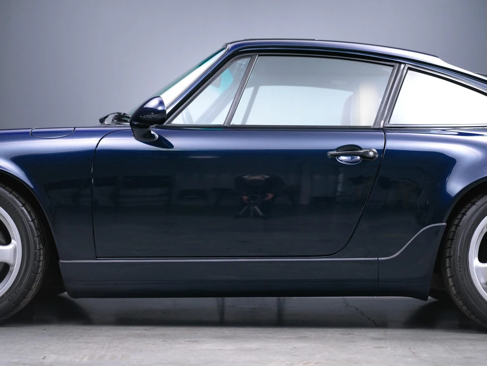 1993 Porsche 964 Carrera 4 - Image 25 of 31