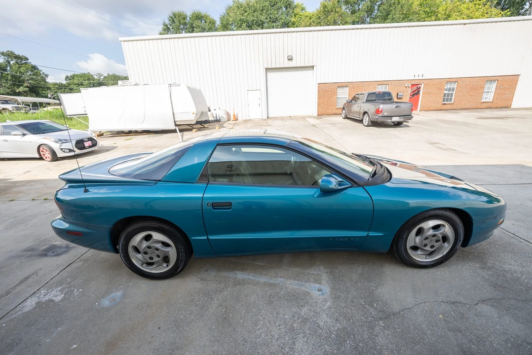 1994 Pontiac Firebird 4th Gen - Image 9 of 31