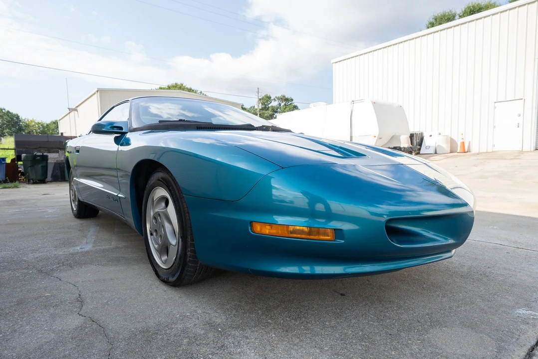 1994 Pontiac Firebird 4th Gen - Image 11 of 31
