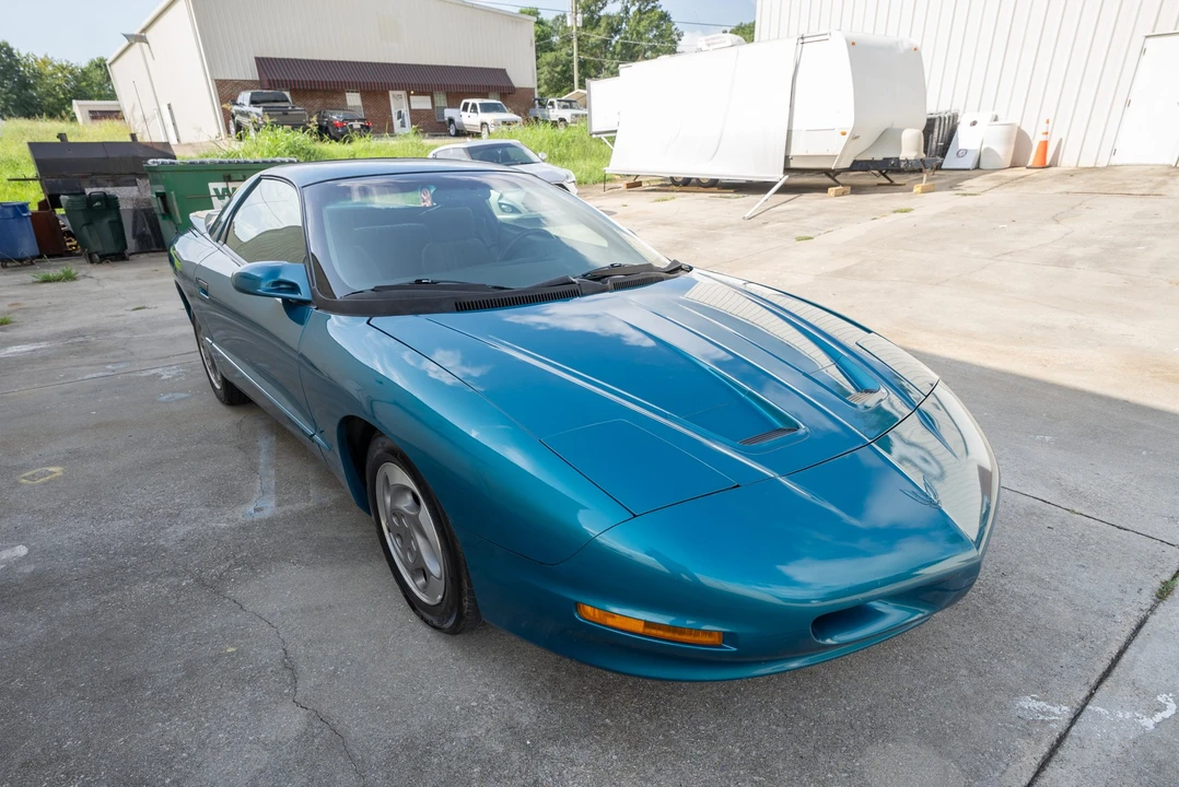 1994 Pontiac Firebird 4th Gen - Image 10 of 31