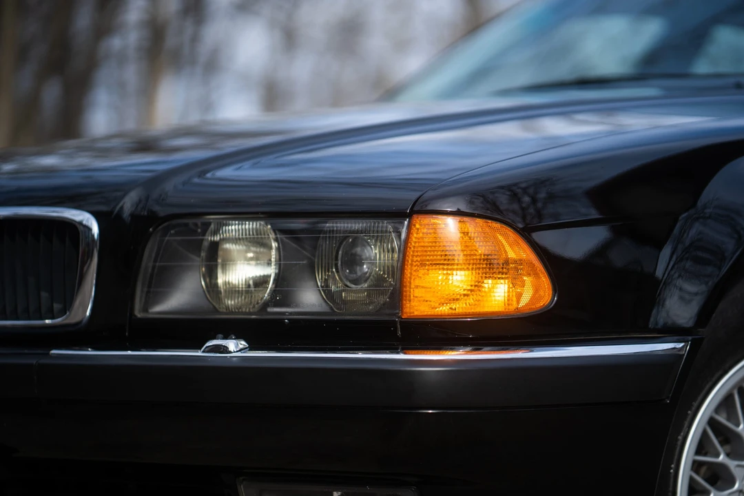 1995 BMW E38 7 Series - Image 25 of 31