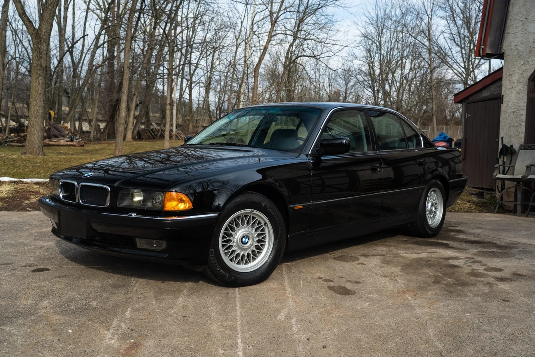 1995 BMW E38 7 Series - Image 3 of 31