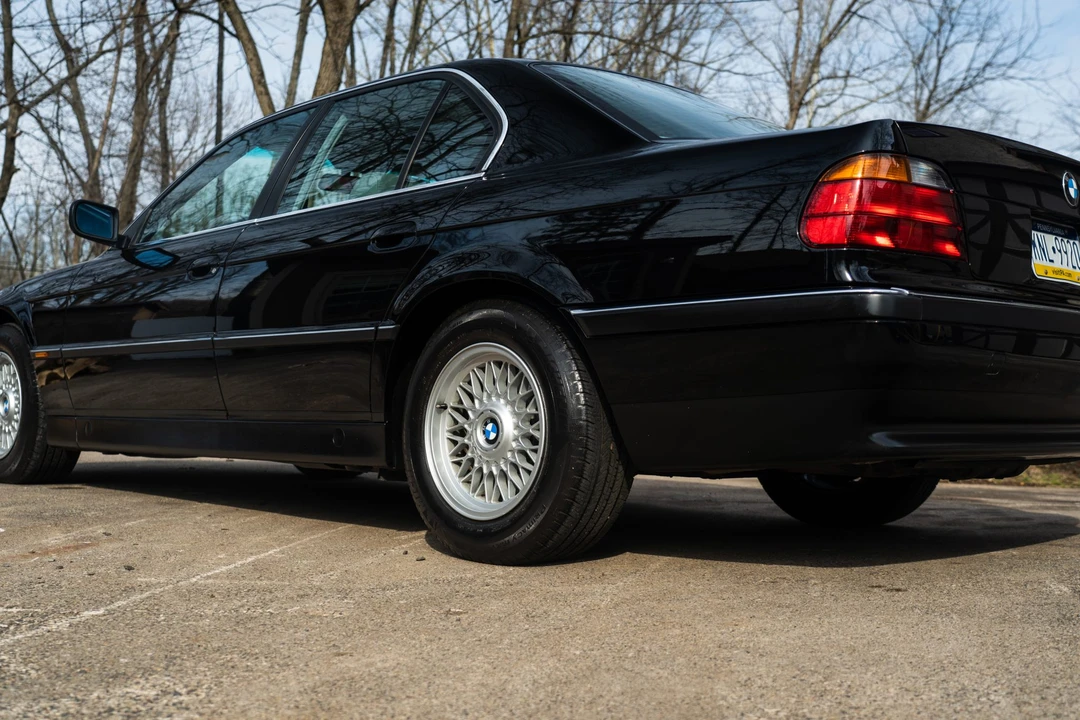 1995 BMW E38 7 Series - Image 31 of 31