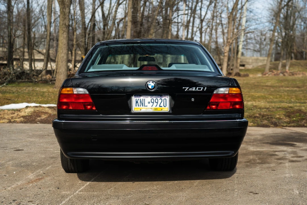 1995 BMW E38 7 Series - Image 8 of 31