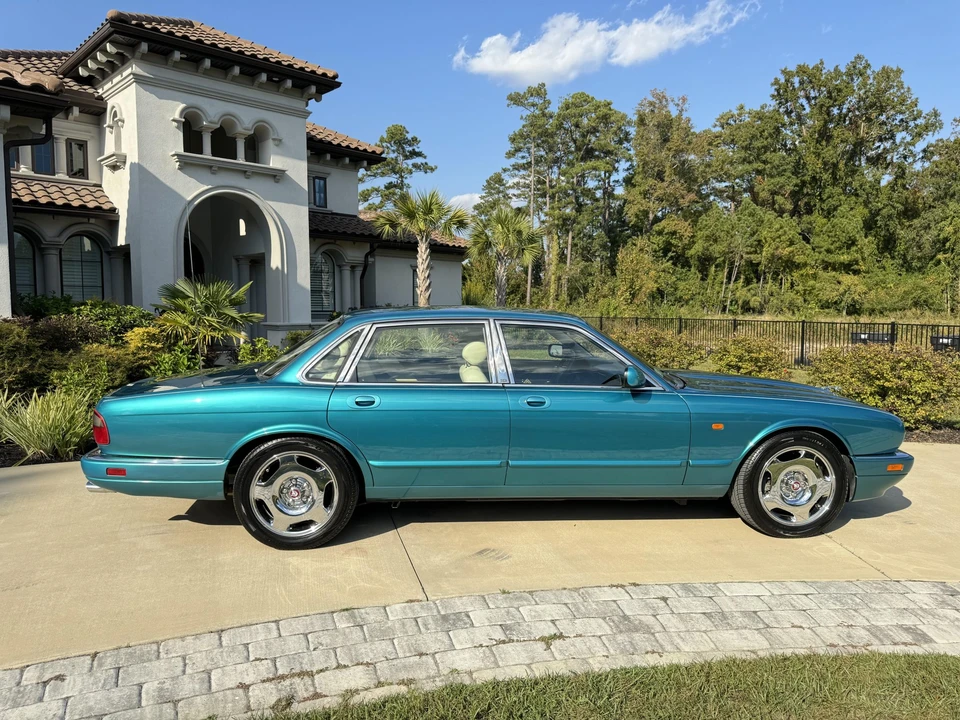 1995 Jaguar X306 XJR - Image 25 of 31