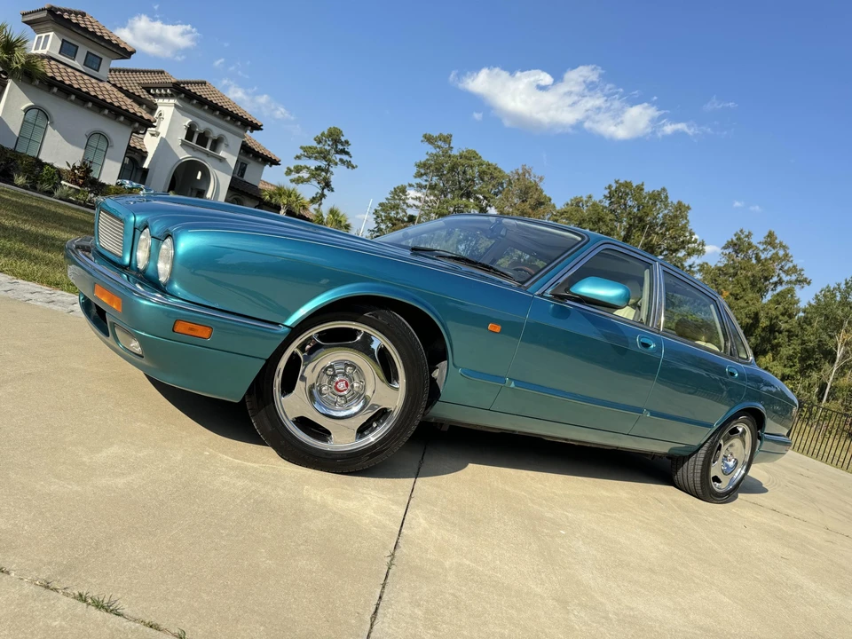 1995 Jaguar X306 XJR - Image 8 of 31