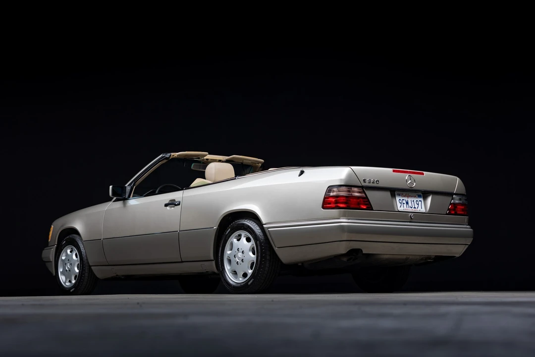 1995 Mercedes-Benz W124 E-Class - Image 13 of 31