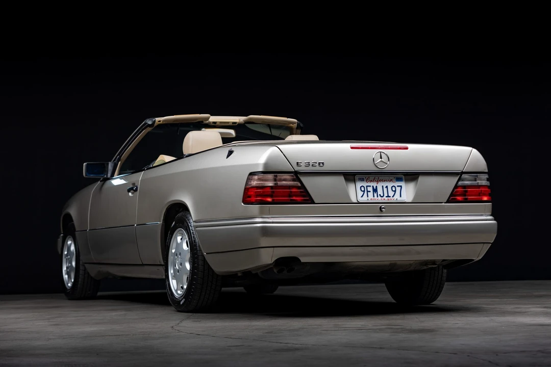 1995 Mercedes-Benz W124 E-Class - Image 18 of 31