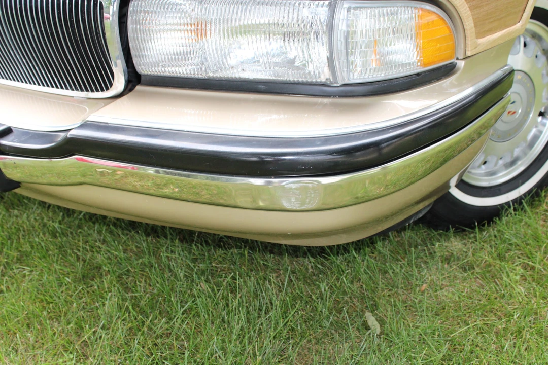 1996 Buick Roadmaster - Image 16 of 31