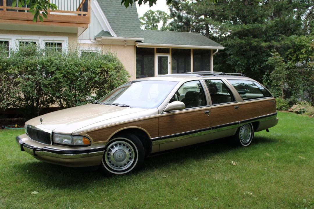 1996 Buick Roadmaster - Image 5 of 31