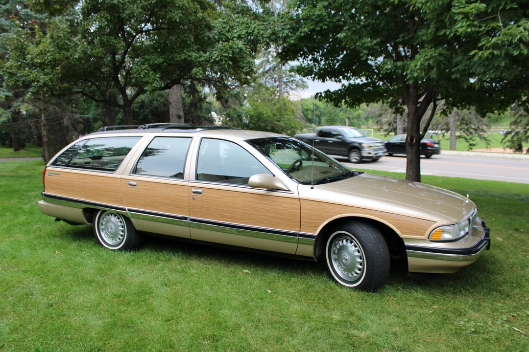 1996 Buick Roadmaster - Image 9 of 31