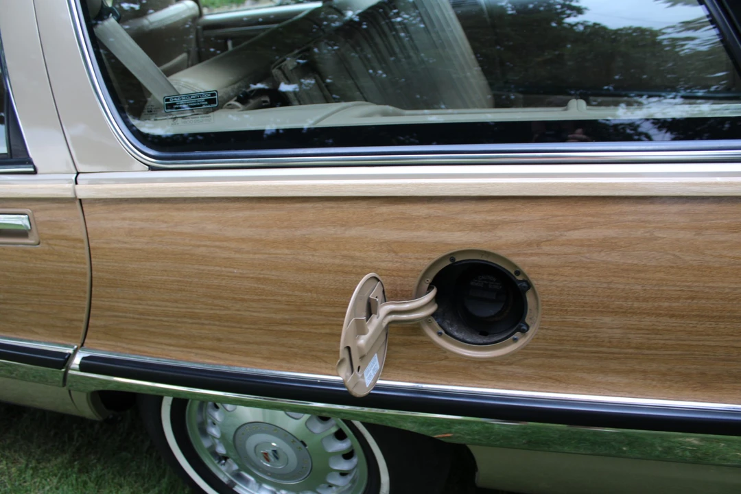 1996 Buick Roadmaster - Image 21 of 31