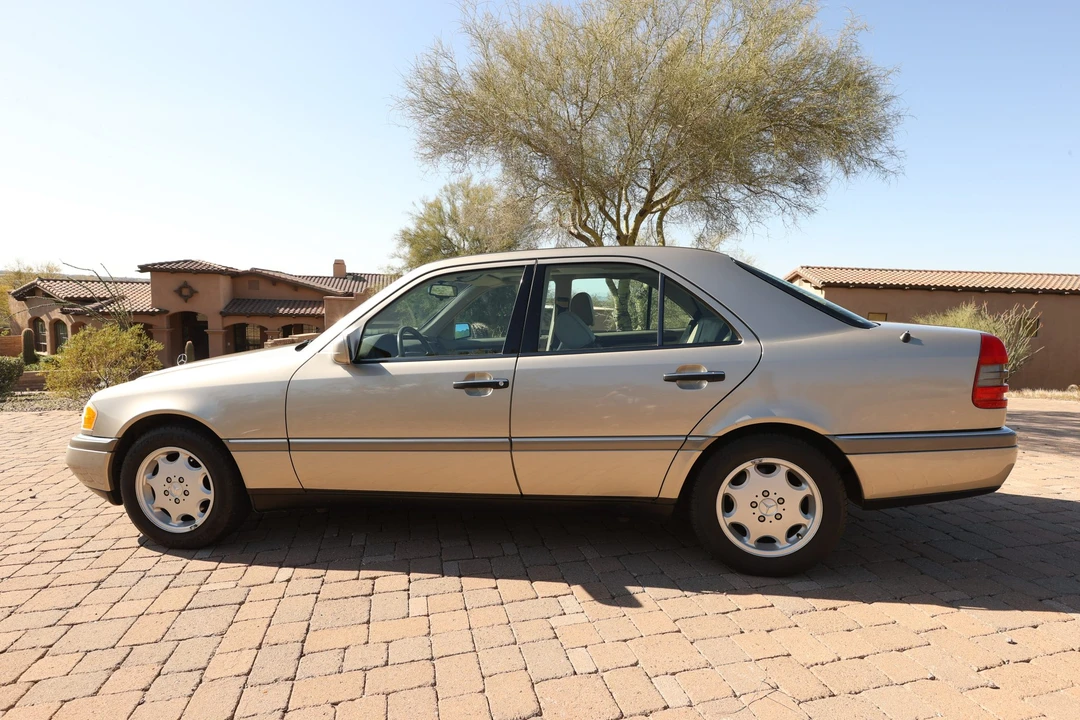1996 Mercedes-Benz W202 C-Class - Image 9 of 31