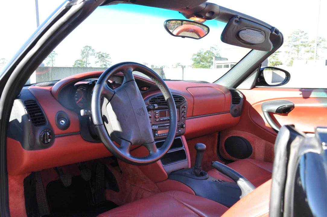 1997 Porsche 986 Boxster - Image 23 of 31