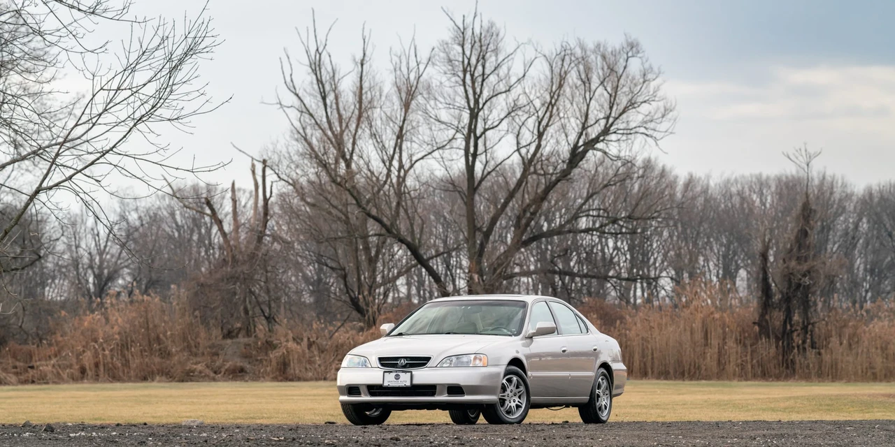 1999 Acura TL 2nd Gen - Image 2 of 31