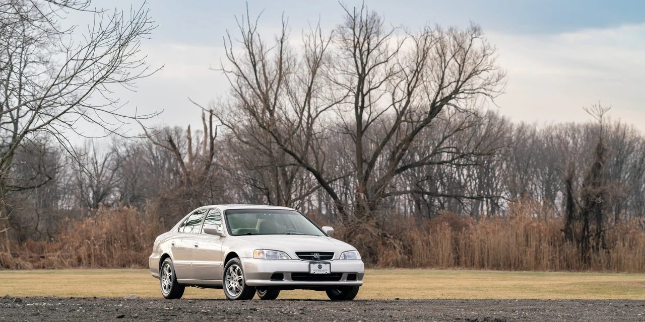1999 Acura TL 2nd Gen - Image 16 of 31