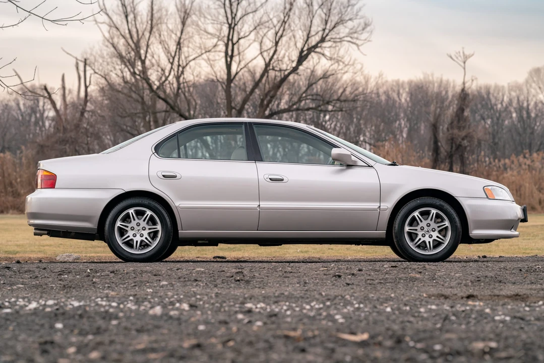 1999 Acura TL 2nd Gen - Image 18 of 31