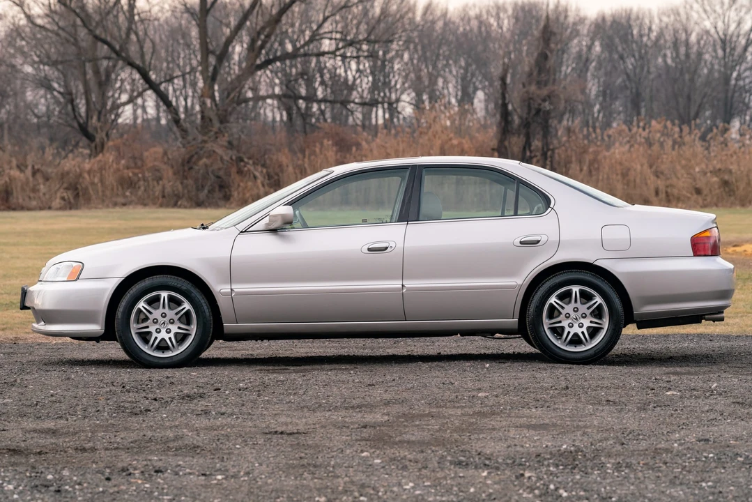 1999 Acura TL 2nd Gen - Image 6 of 31