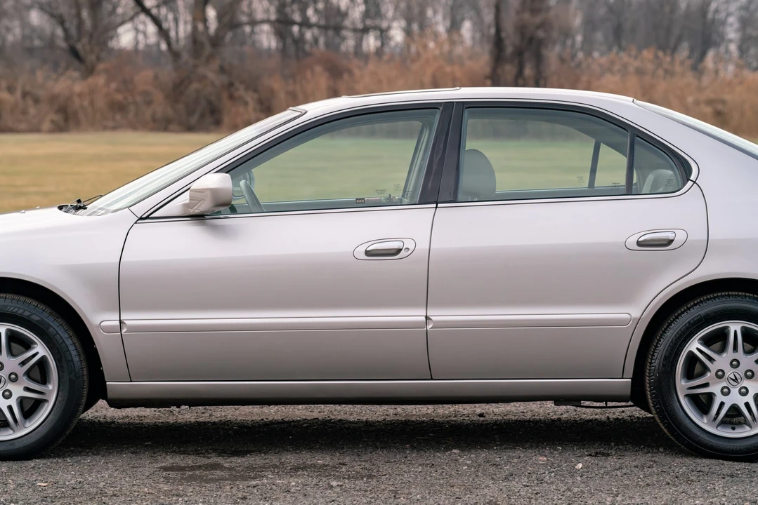 1999 Acura TL 2nd Gen - Image 27 of 31