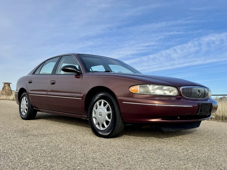1999 Buick Century - Image 3 of 31