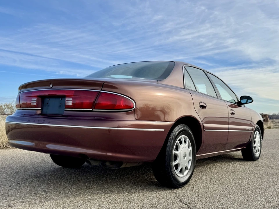 1999 Buick Century - Image 15 of 31
