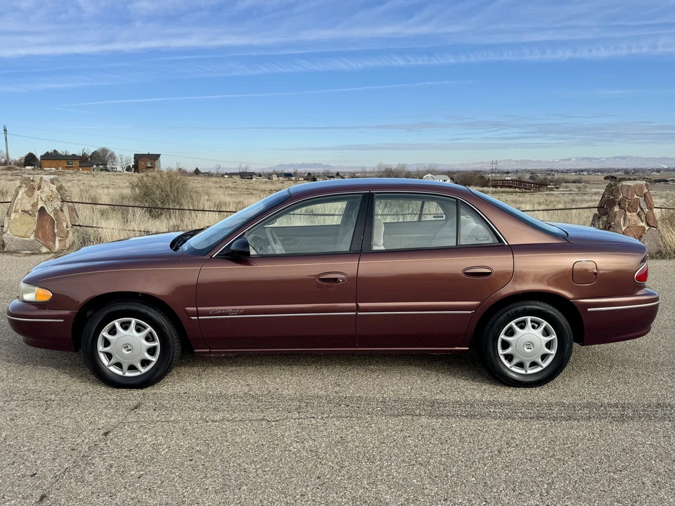 1999 Buick Century - Image 8 of 31