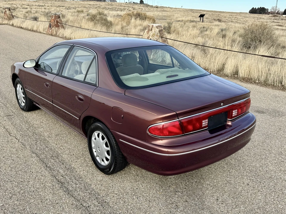 1999 Buick Century - Image 9 of 31