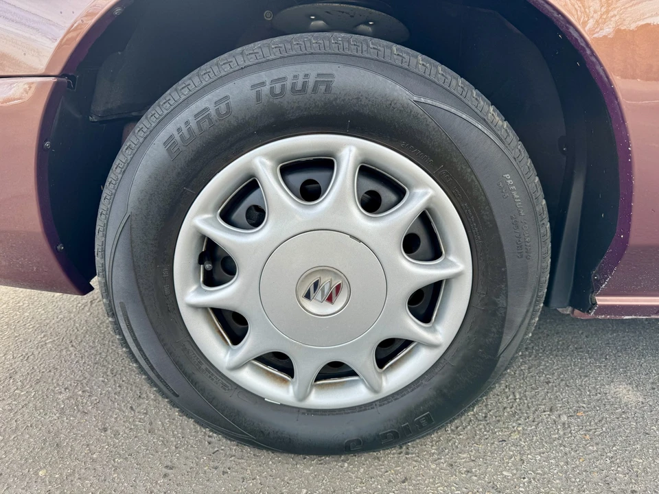 1999 Buick Century - Image 26 of 31