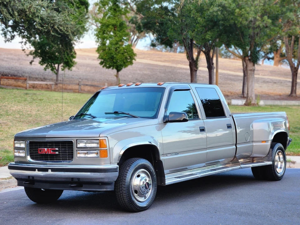 1999 GMC Sierra 1st Gen - Image 3 of 31