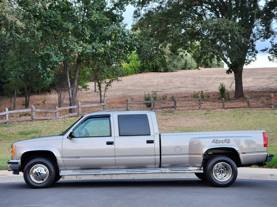 1999 GMC Sierra 1st Gen - Image 10 of 31
