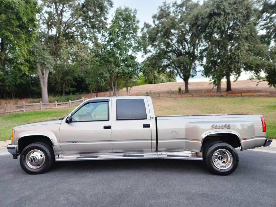1999 GMC Sierra 1st Gen - Image 9 of 31