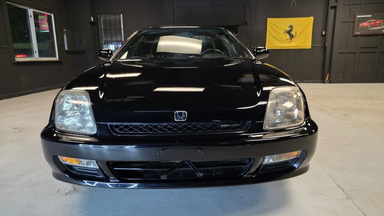 2000 Honda Prelude 5th Gen - Image 12 of 31