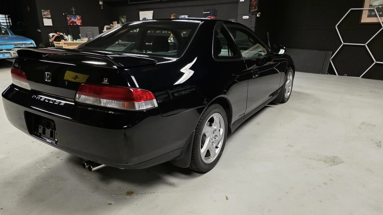 2000 Honda Prelude 5th Gen - Image 19 of 31