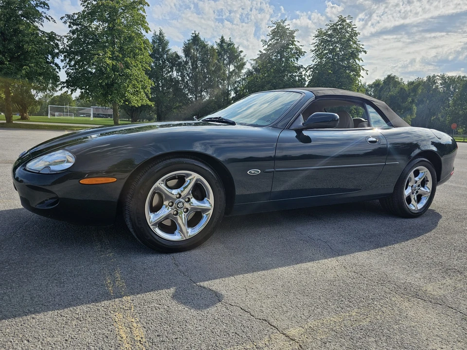 2000 Jaguar X100 XK8 - Image 10 of 31
