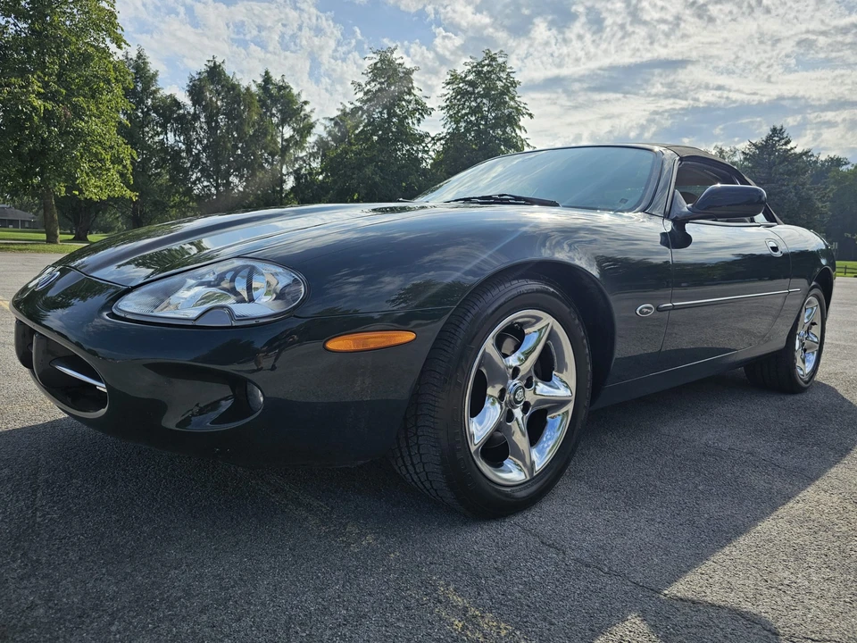2000 Jaguar X100 XK8 - Image 9 of 31