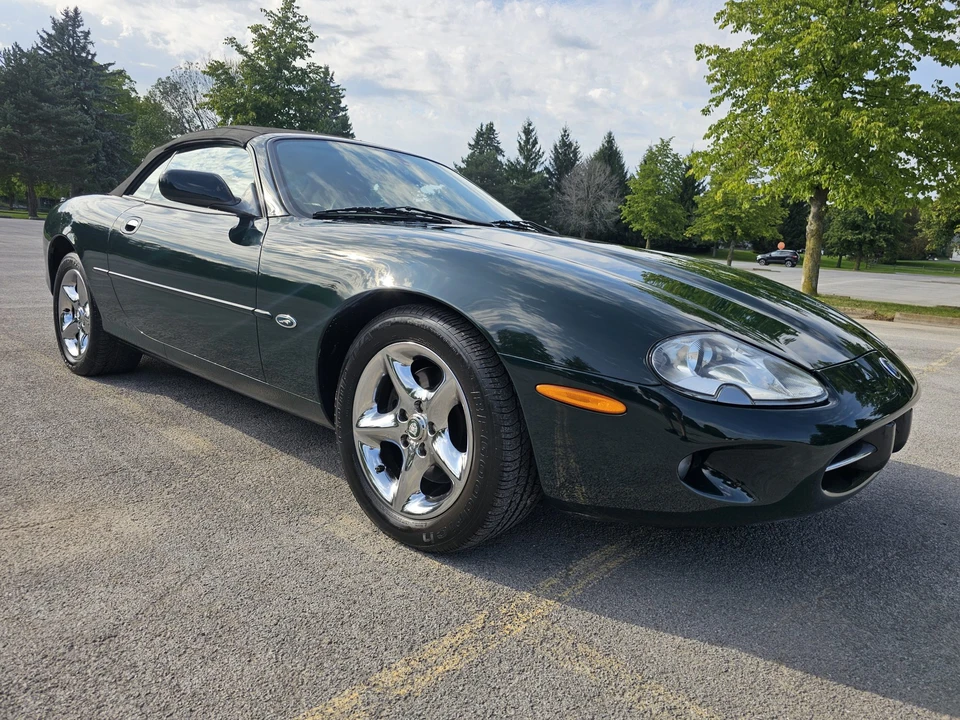 2000 Jaguar X100 XK8 - Image 2 of 31