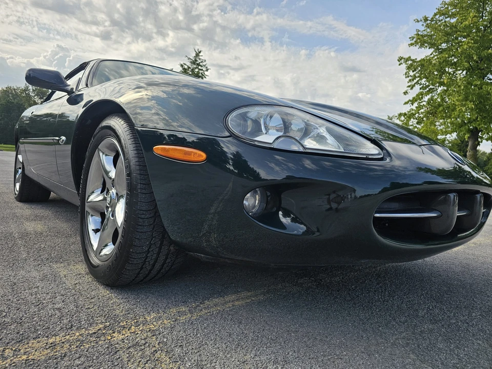 2000 Jaguar X100 XK8 - Image 3 of 31