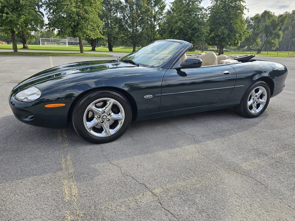 2000 Jaguar X100 XK8 - Image 27 of 31