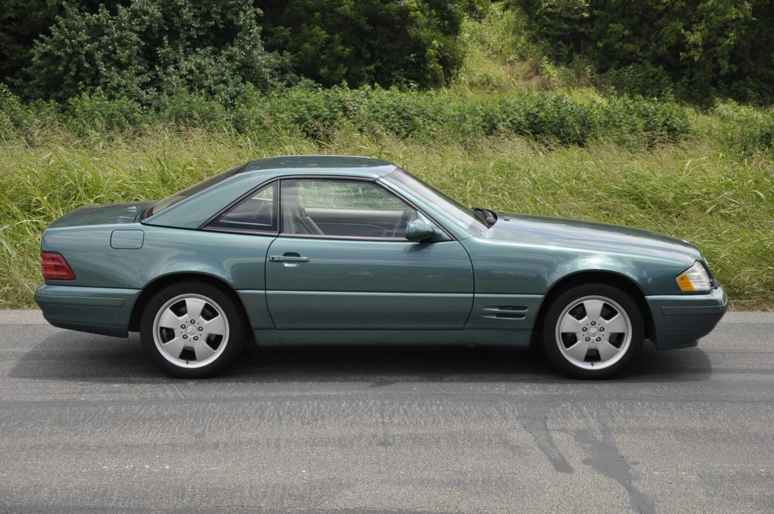 2000 Mercedes-Benz R129 SL-Class - Image 10 of 31
