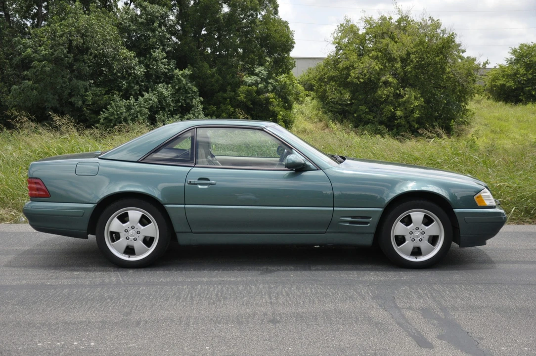 2000 Mercedes-Benz R129 SL-Class - Image 9 of 31