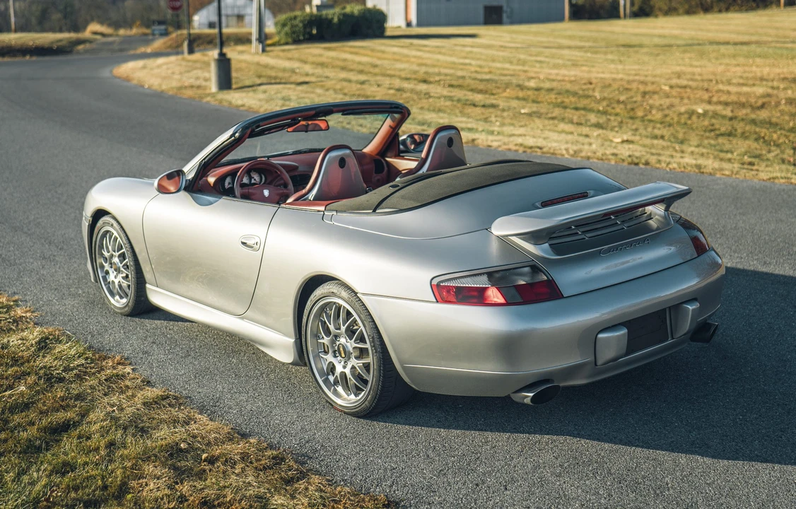 2000 Porsche 996 Carrera - Image 25 of 31