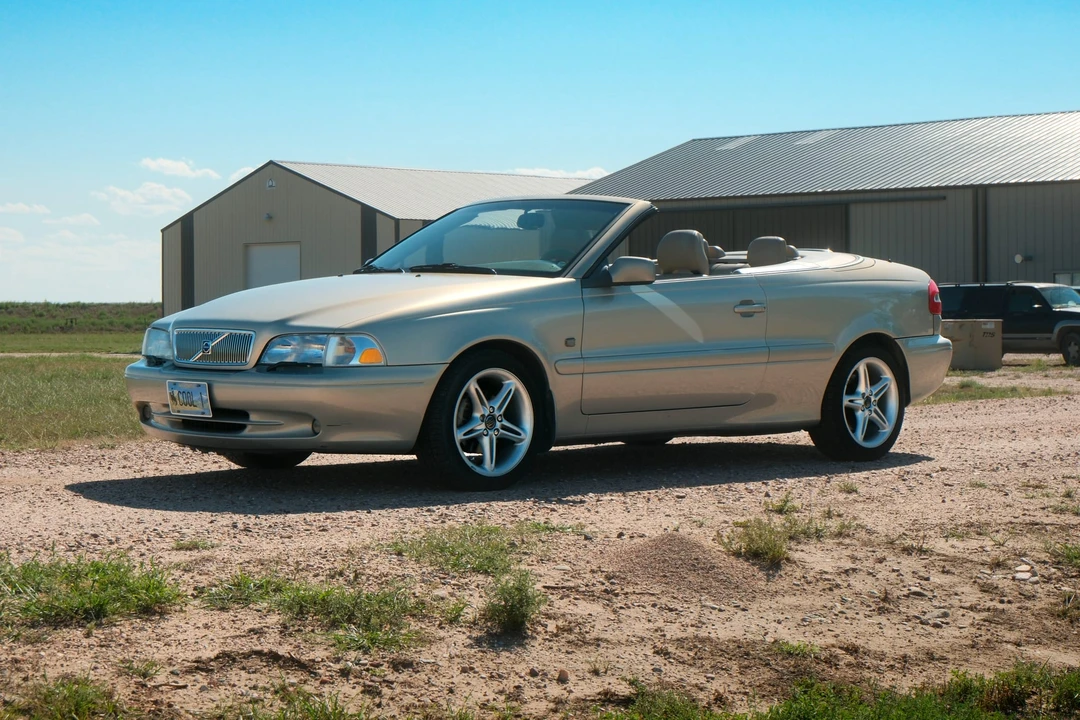 2000 Volvo C70 1st Gen - Image 3 of 31