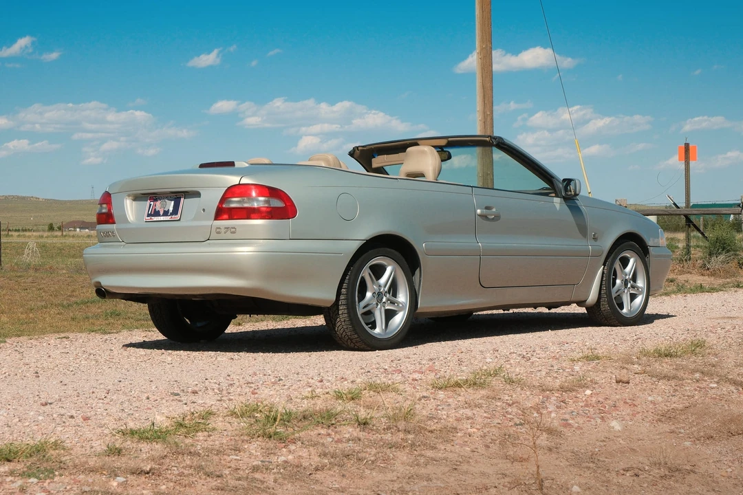 2000 Volvo C70 1st Gen - Image 12 of 31
