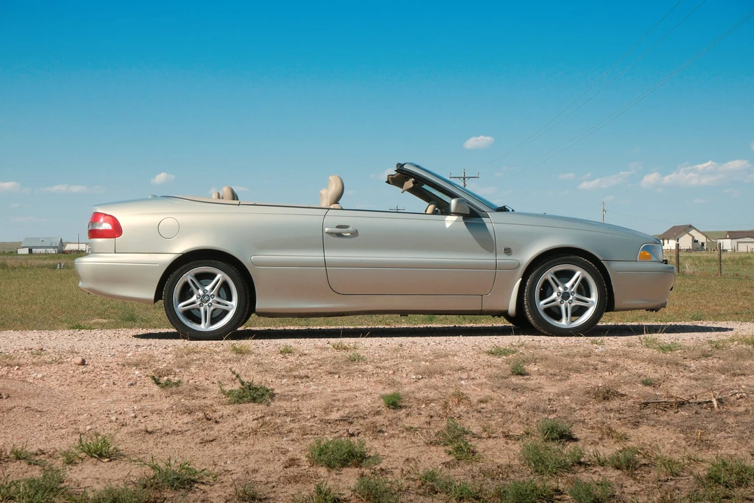 2000 Volvo C70 1st Gen - Image 10 of 31