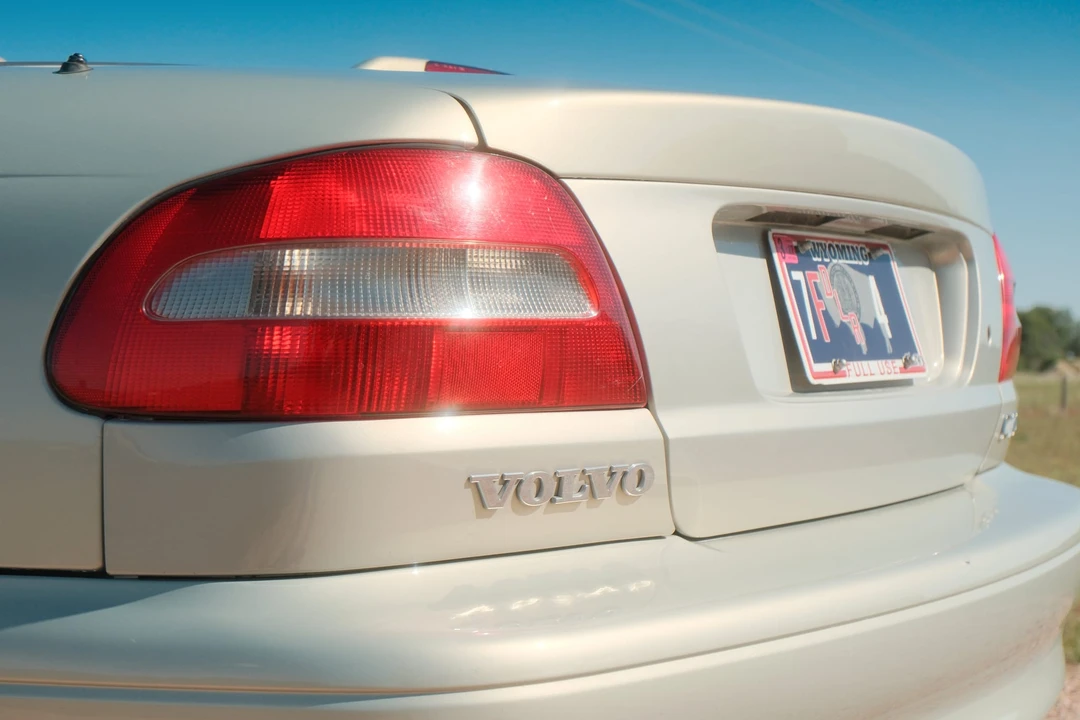 2000 Volvo C70 1st Gen - Image 29 of 31